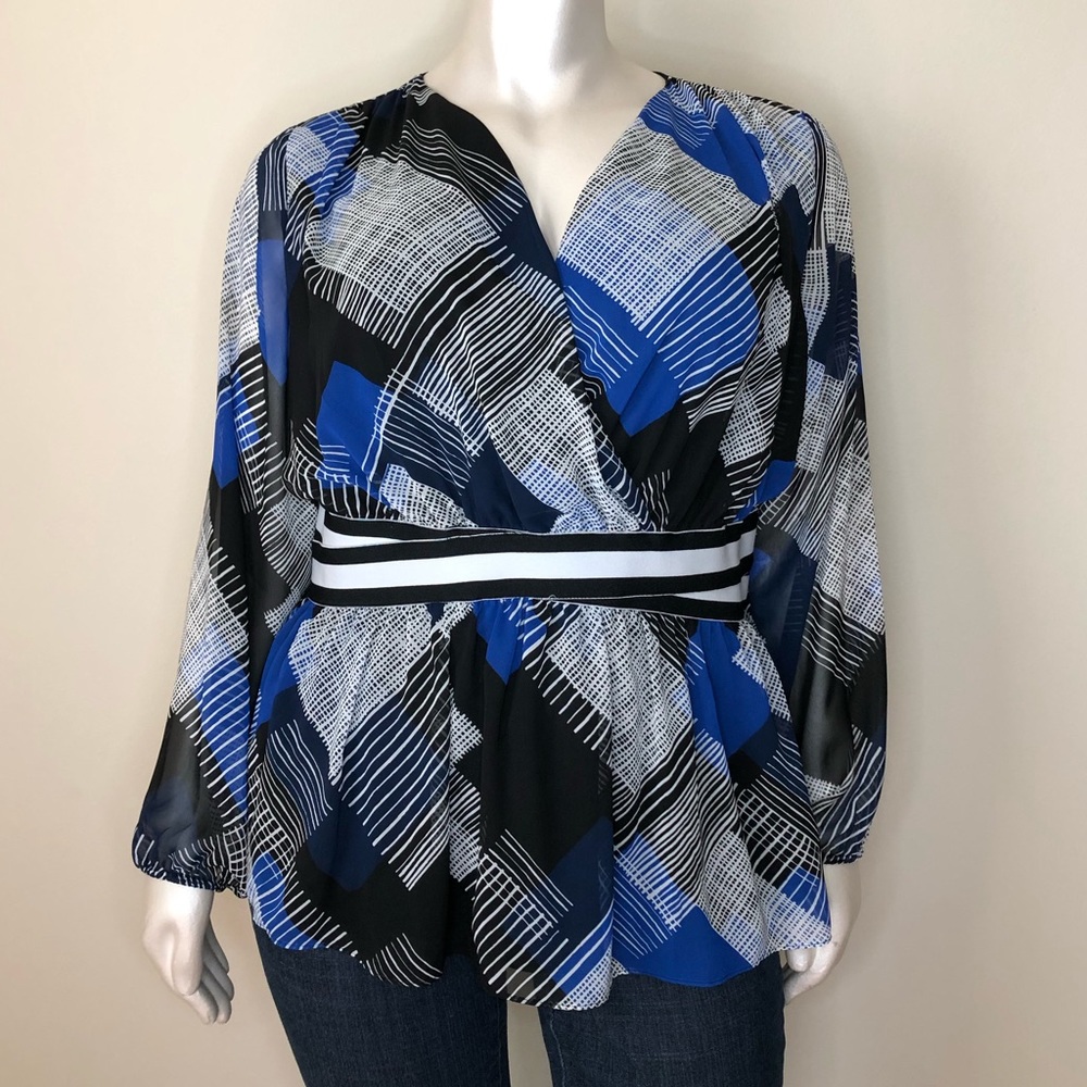 Lane Bryant💥Fun Flattering Top